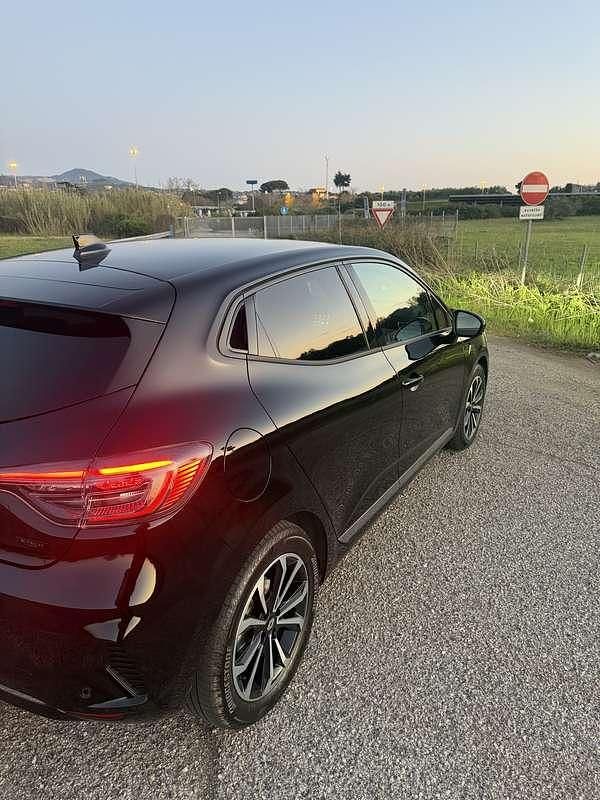 Usata Renault Clio V Techno 91 CV (66 kW) 2025 Berlina