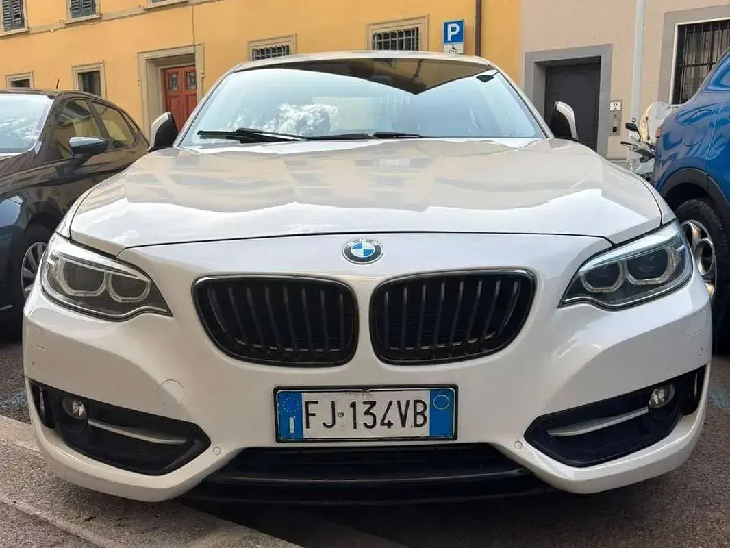 Usata BMW 218 Sport Line 150 CV (110 kW) 2017 Bianco Coupé