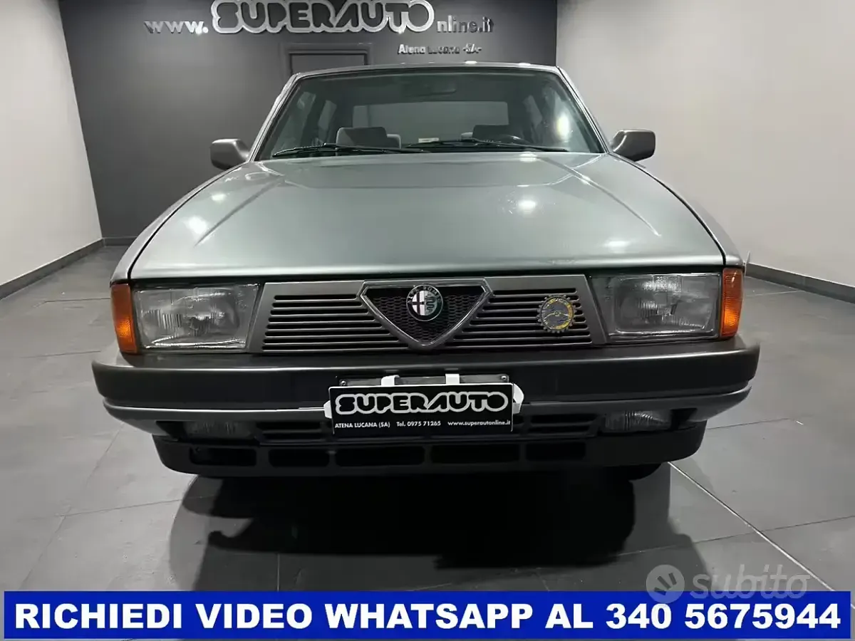 Usata Alfa Romeo 75 110 CV (80 kW) 1986 Verde Berlina