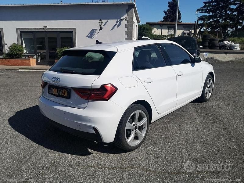 Gebraucht Audi A1 Admired 95 PS (69 kW) 2023 Weiß SUV
