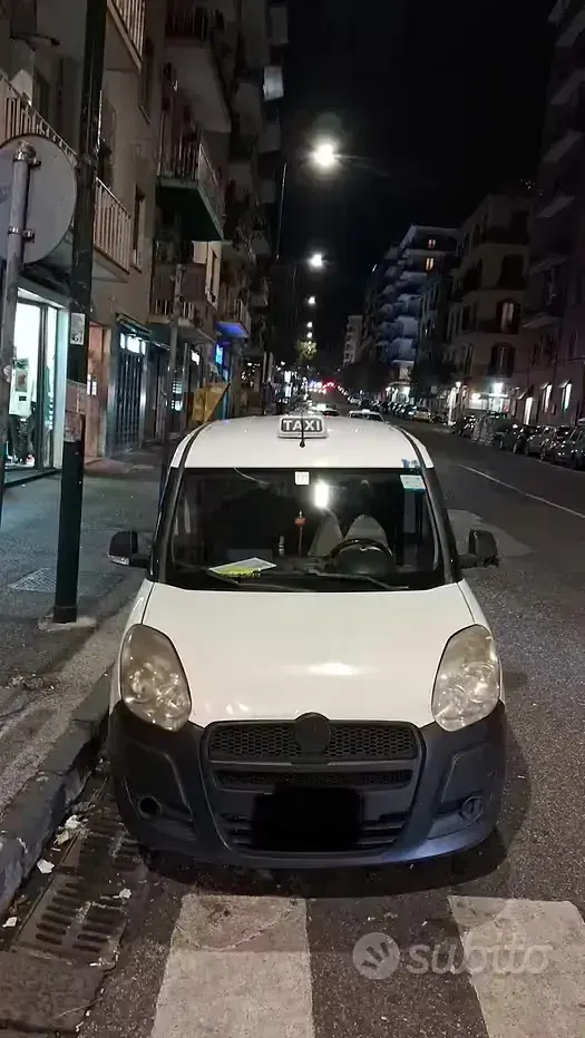Usata Fiat Doblò 120 CV (88 kW) 2012 Bianco Monovolume