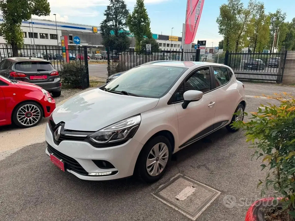 Usata Renault Clio IV Life 90 CV (66 kW) 2019 Bianco Berlina