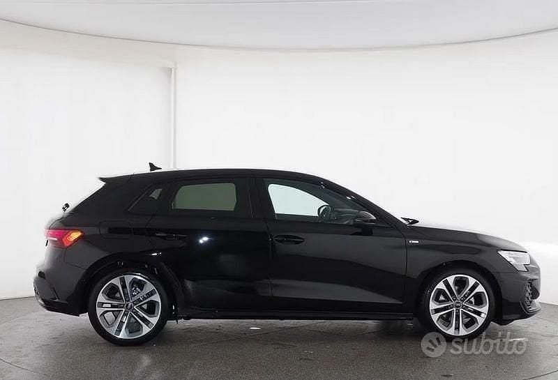 Usata Audi A3 Business 116 CV (85 kW) 2025 Nero Berlina