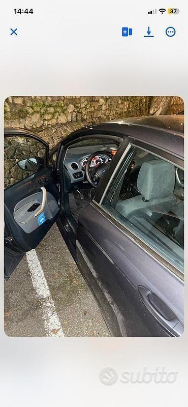 Usata Ford Fiesta 96 CV (70 kW) 2010 Blu Utilitaria