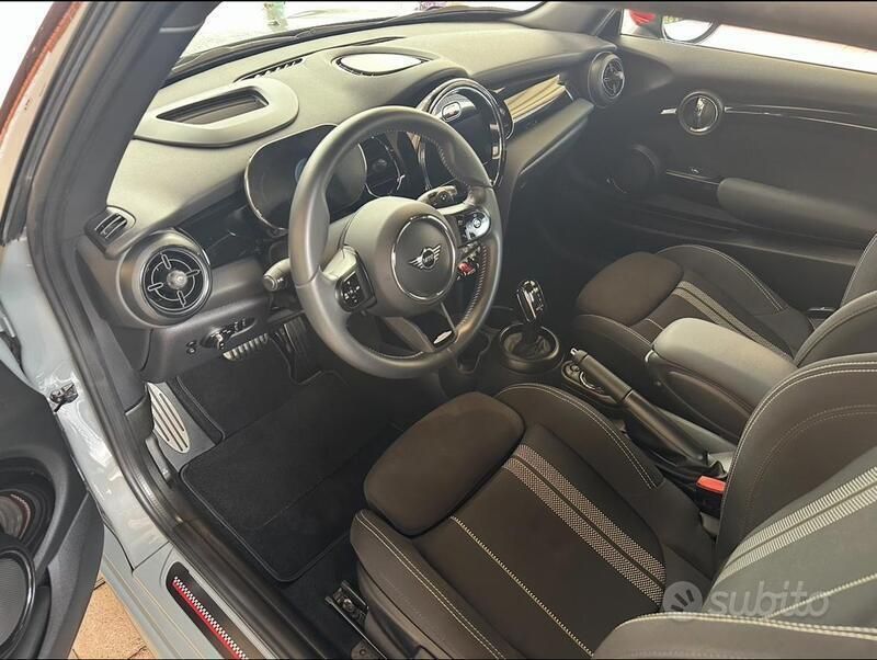 Usata 2021 Mini John Cooper Works Due volumi | 29.500 € - Immagine 1/4
