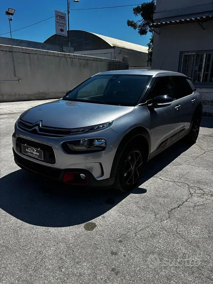 Usata Citroën C4 Cactus Shine 102 CV (75 kW) 2020 Grigio Utilitaria