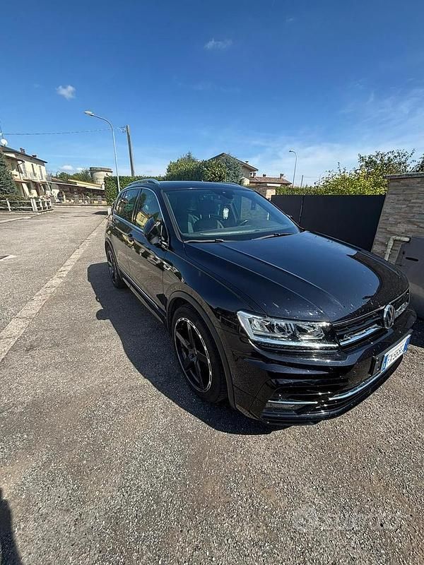 Usata VW Tiguan 2019 Nero SUV