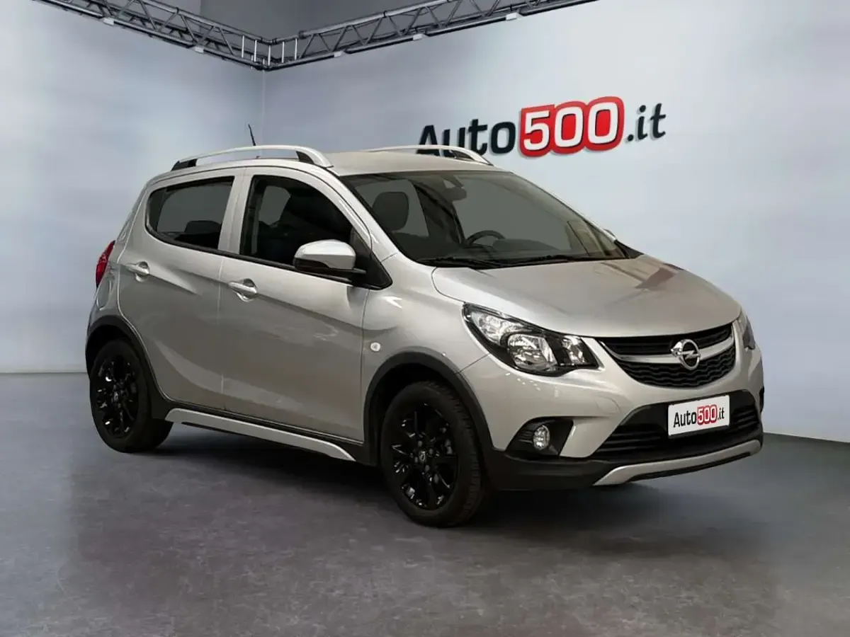 Usata Opel Karl Rocks 73 CV (53 kW) 2018 Argento Utilitaria