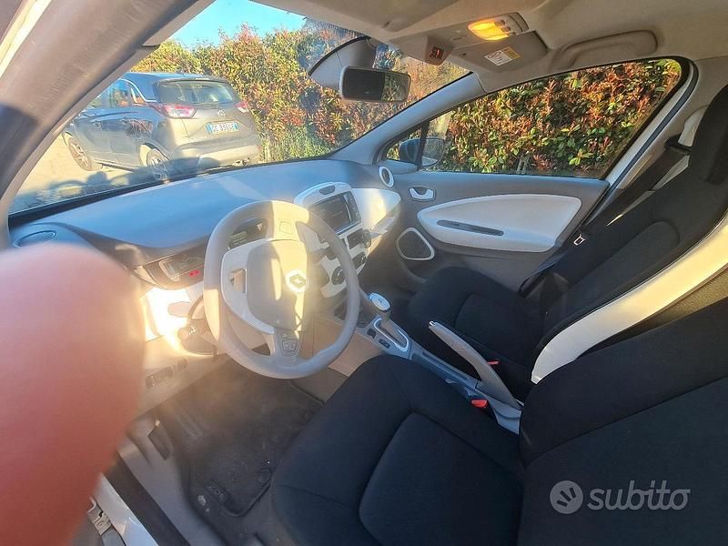 Usata Renault Zoe 42 kW (58 CV) 2018 Bianco Utilitaria