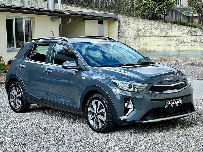 Grigio Usata 2021 Kia Stonic Style SUV | 12.900 € (Ottimo prezzo) - Immagine 1/4