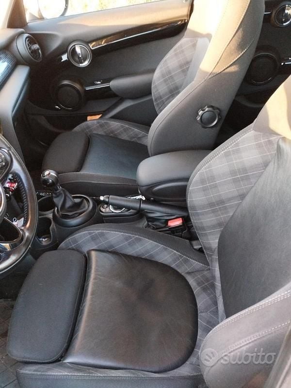 Usata Mini Cooper SD 170 CV (125 kW) 2016 Utilitaria