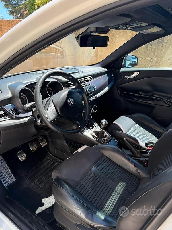 Usata Alfa Romeo Giulietta 2010 Utilitaria