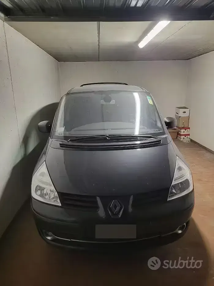 Usata Renault Espace 175 CV (128 kW) 2011 Grigio Monovolume