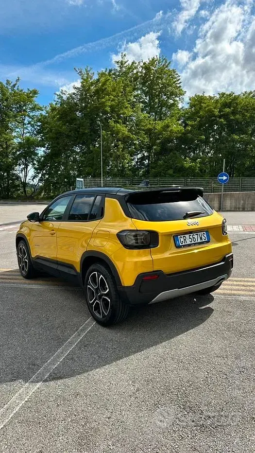 Usata Jeep Avenger Summit 101 CV (74 kW) 2023 Giallo SUV