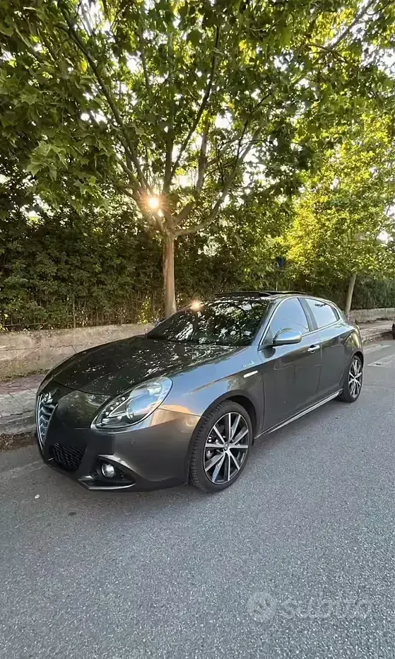 Usata Alfa Romeo Giulietta Sprint 120 CV (88 kW) 2015 Grigio Utilitaria