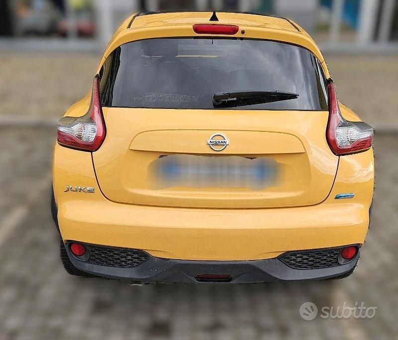 Usata Nissan Juke Tekna 110 CV (80 kW) 2016 Giallo SUV
