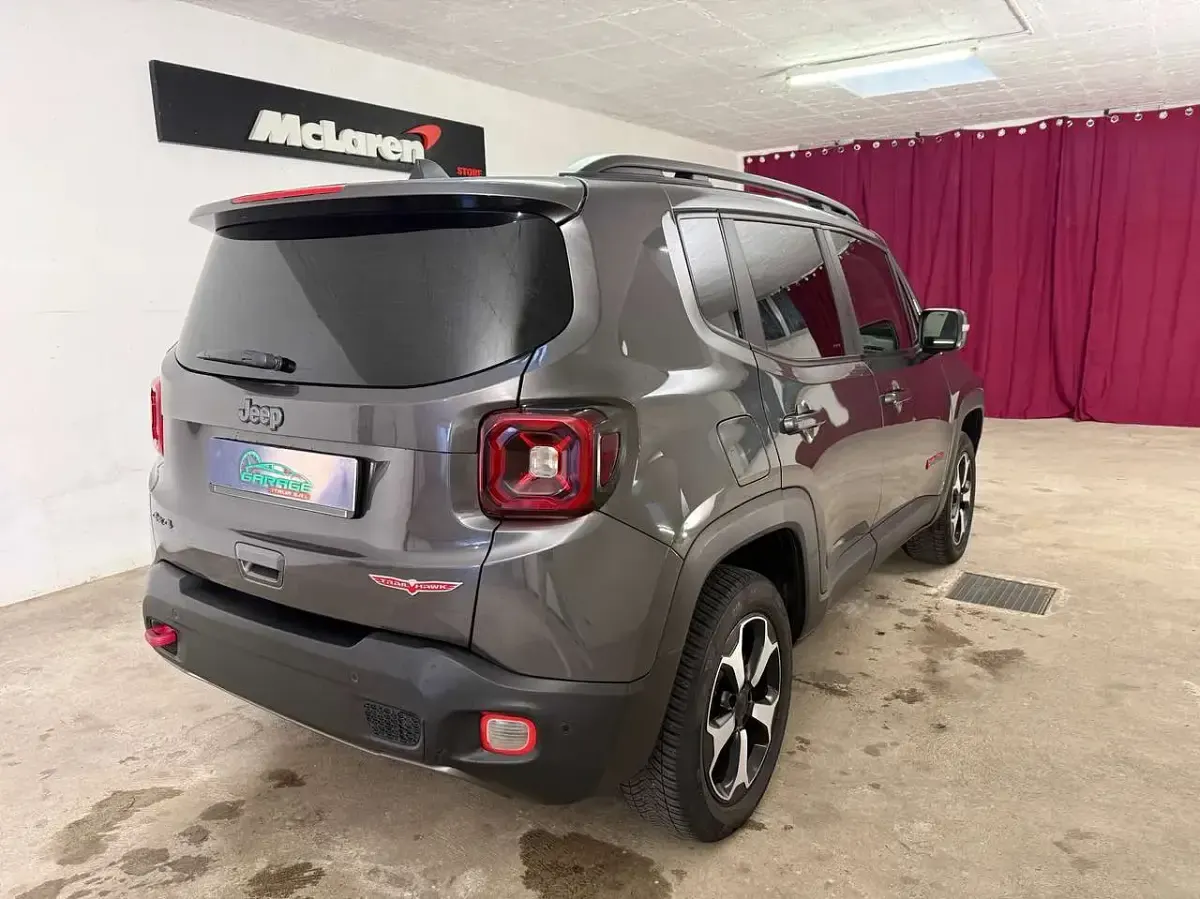 Usata Jeep Renegade Trailhawk 170 CV (125 kW) 2020 Grigio SUV
