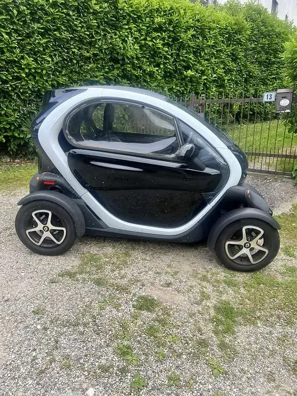 Usata Renault Twizy 13 kW (18 CV) 2021 Utilitaria