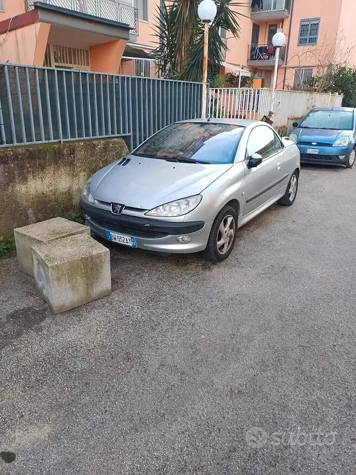 Usata Peugeot 206 CC 2002 Cabrio