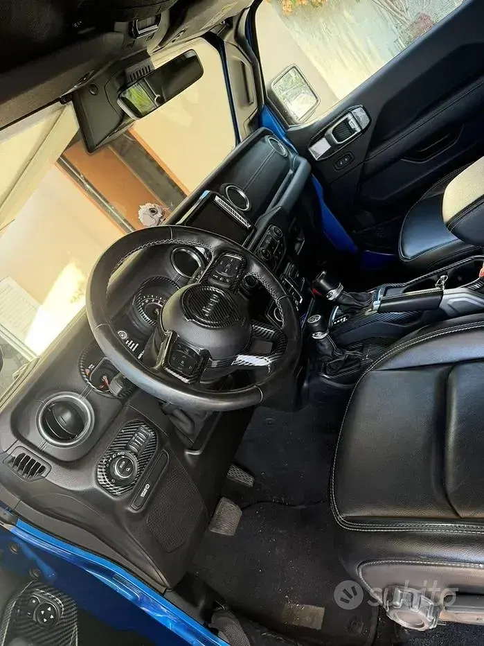 Usata Jeep Gladiator 264 CV (194 kW) 2022 Bluazzurro Pick-up