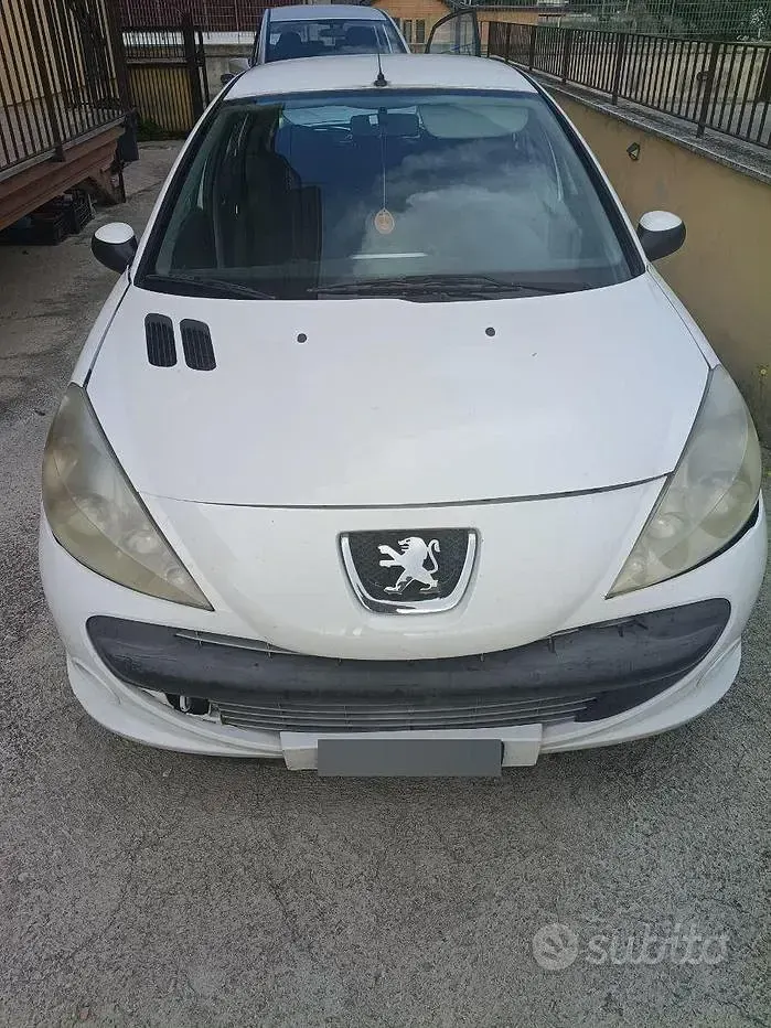 Usata Peugeot 206 68 CV (50 kW) 2011 Bianco Berlina