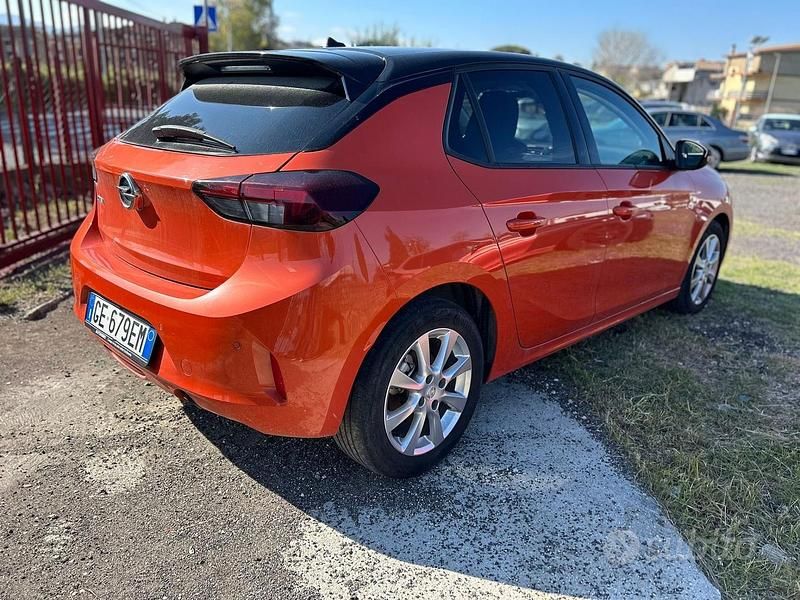 Usata Opel Corsa GS Line 101 CV (74 kW) 2021 Arancione Utilitaria