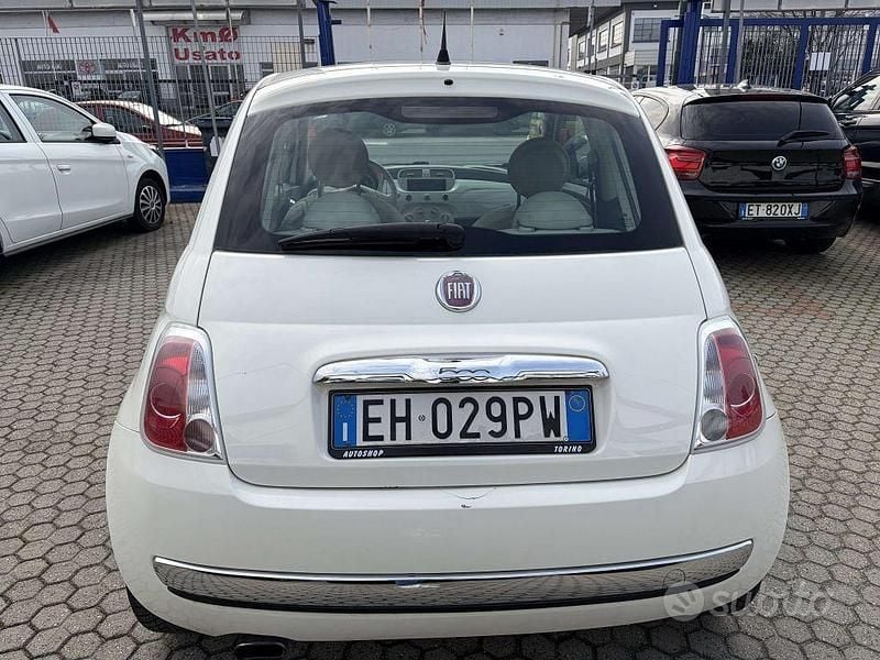 Usata Fiat 500 Lounge 86 CV (63 kW) 2011 Bianco Utilitaria