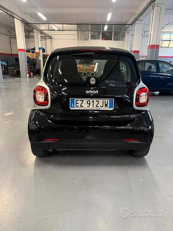 Usata Smart ForTwo Coupé Passion 71 CV (52 kW) 2015 Nero Coupé