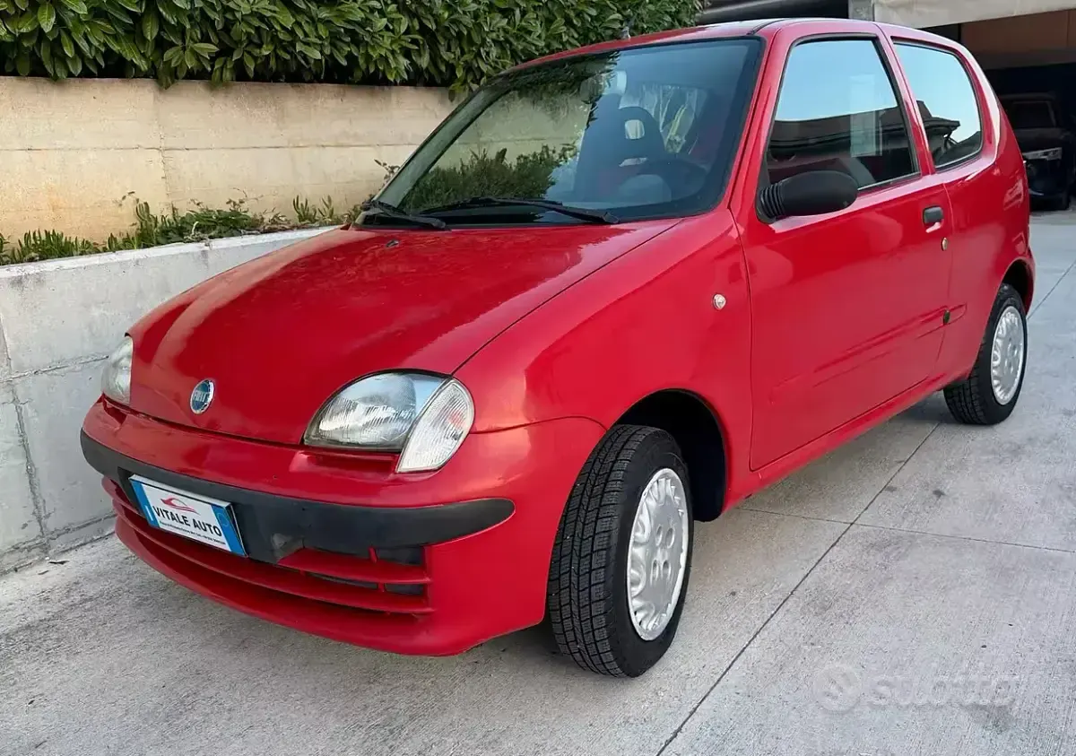 Usata Fiat 600 Comfort 54 CV (39 kW) 2003 Rosso Berlina