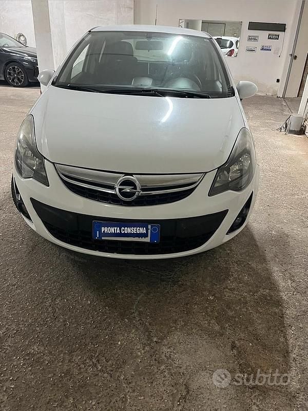 Usata Opel Corsa 95 CV (69 kW) 2014 Bianco Utilitaria