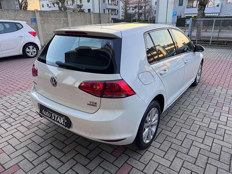 Usata VW Golf VII Comfortline 105 CV (77 kW) 2013 Bianco Berlina