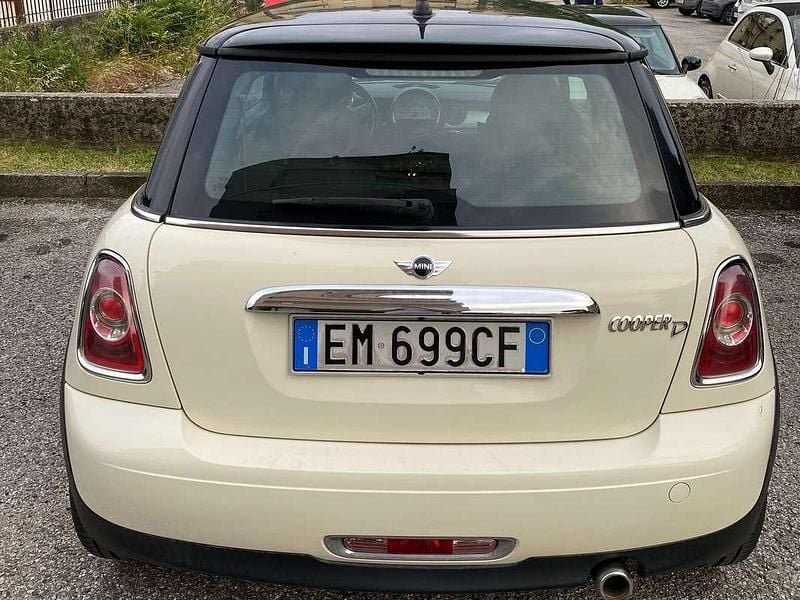 Usata Mini Cooper D 111 CV (81 kW) 2012 Bianco Utilitaria