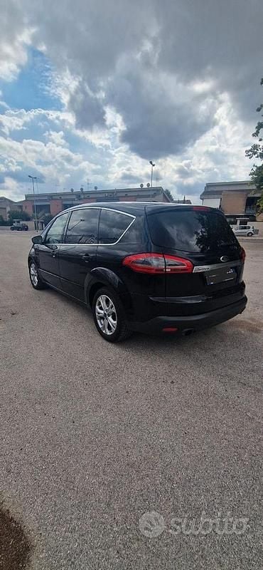 Usata Ford S-MAX Titanium 200 CV (147 kW) 2011 Nero Monovolume