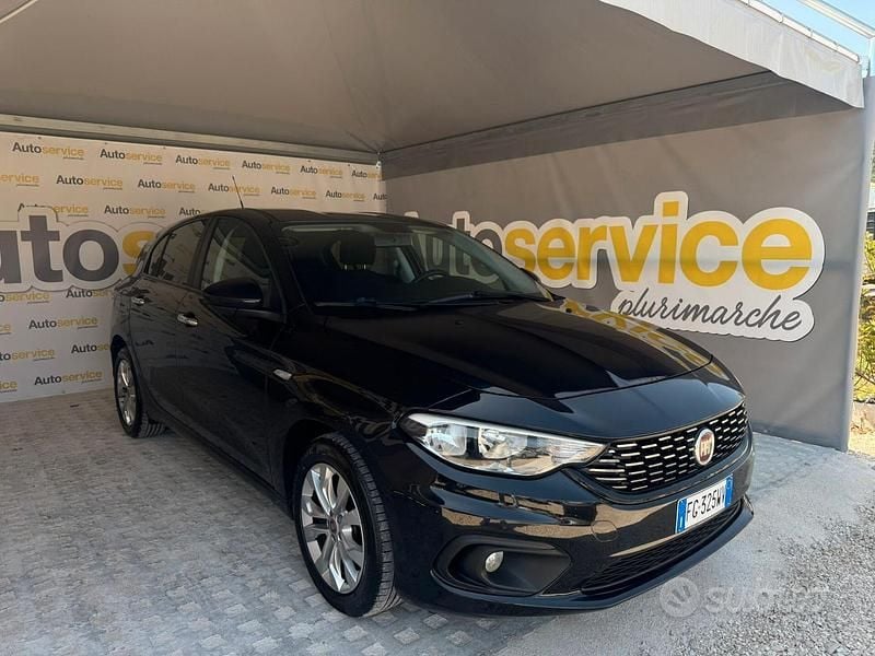 Nero Usata 2017 Fiat Tipo Tre volumi | 8499 € (Buon prezzo) - Immagine 1/4