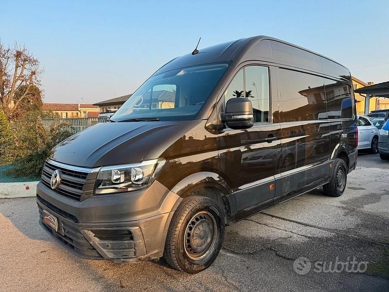 Usata VW Crafter 140 CV (102 kW) 2019 Marrone Furgone