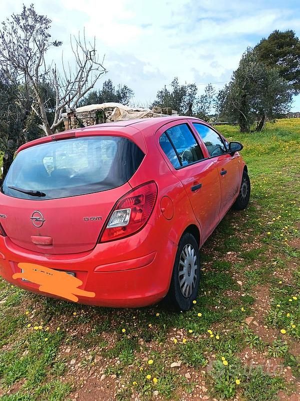 Usata Opel Corsa 2008 Rosso Utilitaria