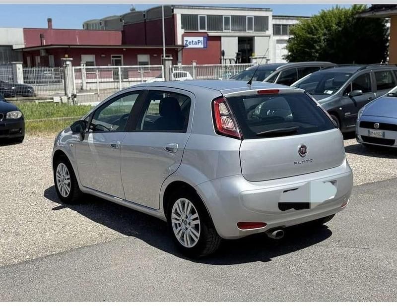 Usata Fiat Punto 69 CV (50 kW) 2015 Utilitaria