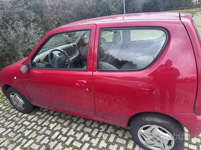 Usata Fiat 600 Active 54 CV (39 kW) 2010 Utilitaria