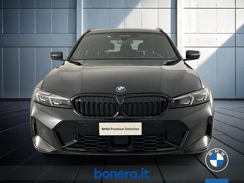 Usata BMW 320e M Sport 190 CV (139 kW) 2024 Nero Station wagon