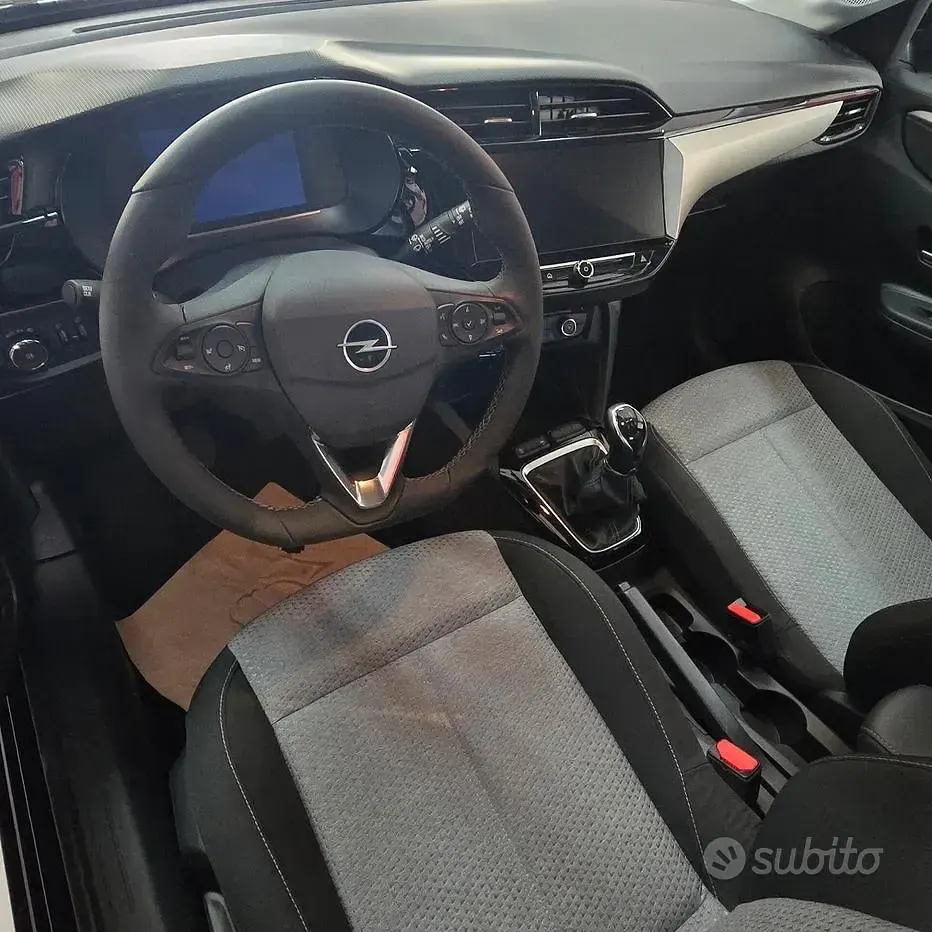 Usata Opel Corsa 75 CV (55 kW) 2024 Nero Utilitaria