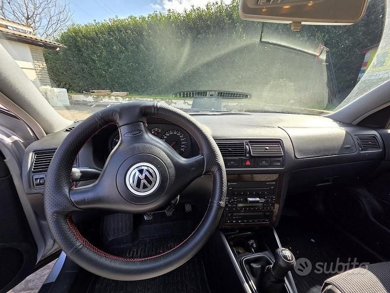 Usata VW Golf IV GTI 150 CV (110 kW) 2001 Argento Berlina
