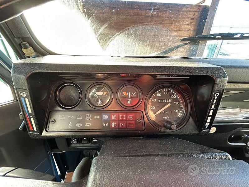 Usata Land Rover Defender 86 CV (63 kW) 1990 Blu SUV