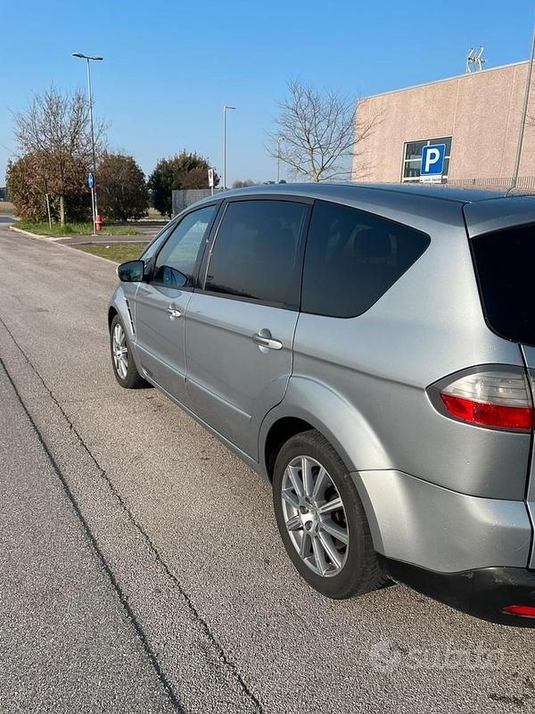 Usata Ford S-MAX S 145 CV (106 kW) 2009 Grigio Monovolume