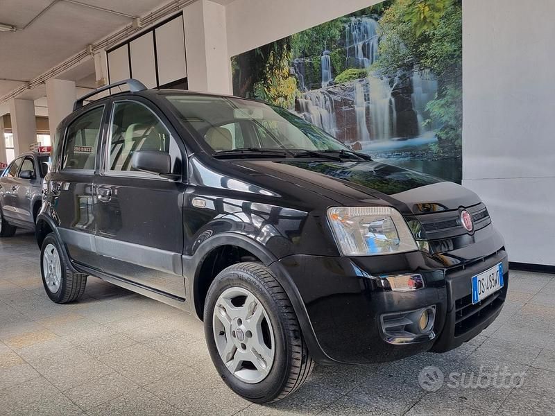 Usata Fiat Panda Climbing 60 CV (44 kW) 2008 Nero Utilitaria