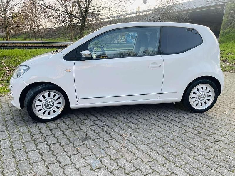 Usata VW up! high up! 60 CV (44 kW) 2012 Bianco Utilitaria