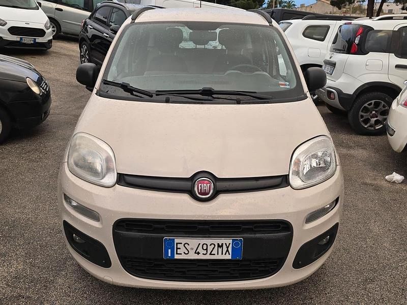 Beige Usata 2014 Fiat Panda Pop Tre volumi | 5300 € (Buon prezzo) - Immagine 1/4