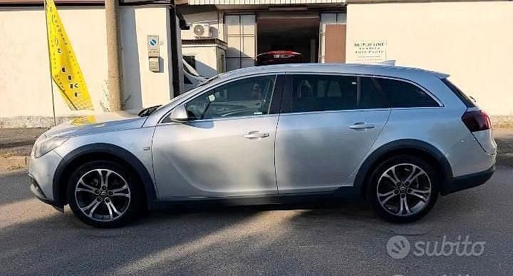 Usata Opel Insignia 136 CV (100 kW) 2017 Grigio Station wagon