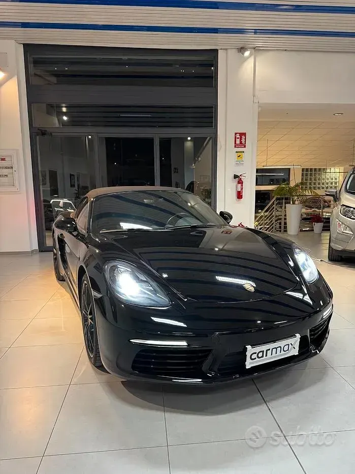 Usata Porsche 718 Boxster 300 CV (220 kW) 2019 Nero Cabrio