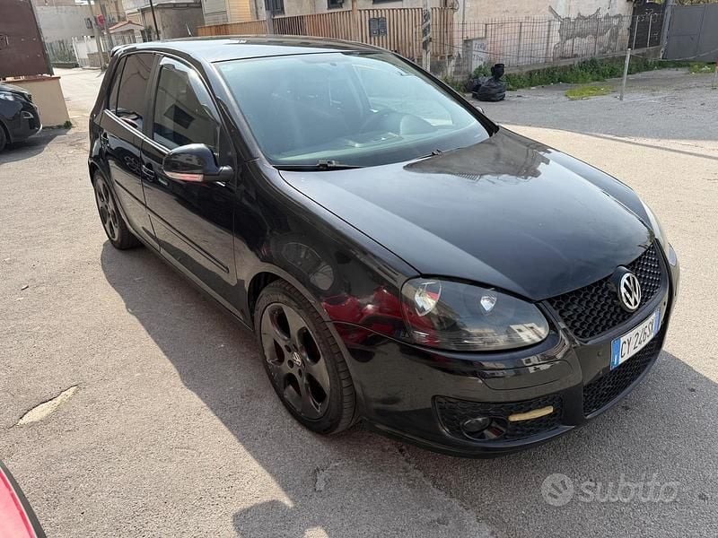 Usata VW Golf IV Sportline 140 CV (102 kW) 2005 Nero Berlina