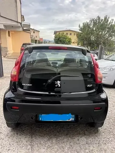 Usata Peugeot 107 68 CV (50 kW) 2007 Nero Utilitaria